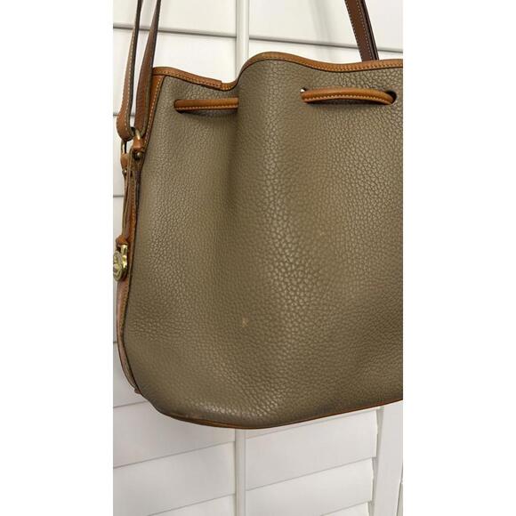 vintage Dooney & Bourke All-Weather Leather drawstring bucket bag in the taupe - Picture 9 of 15